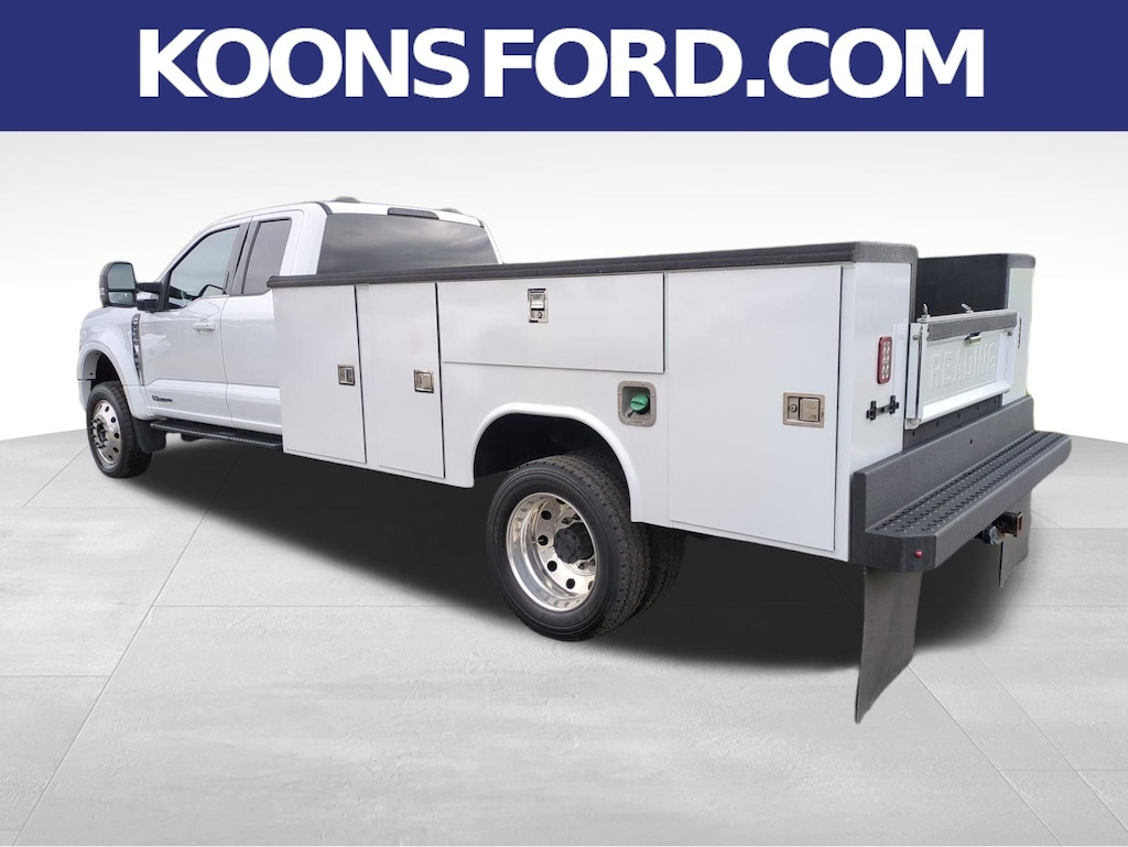 Used 2023 Ford F-450SD XLT Chassis
