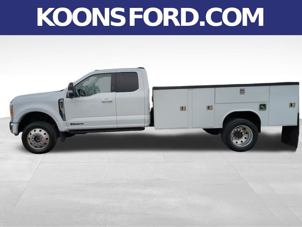 Used 2023 Ford F-450SD XLT Chassis