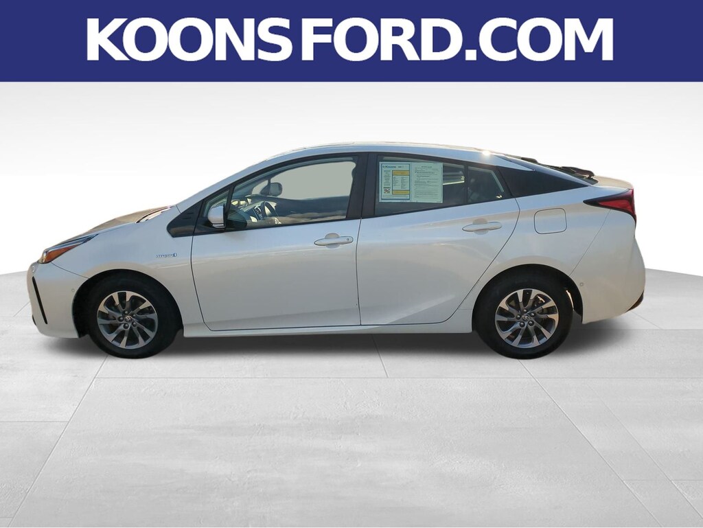 Used 2019 Toyota Prius XLE Hatchback