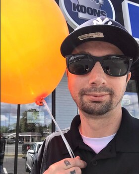 Staff member Jason Theis from ID_f9fc4e798c1a