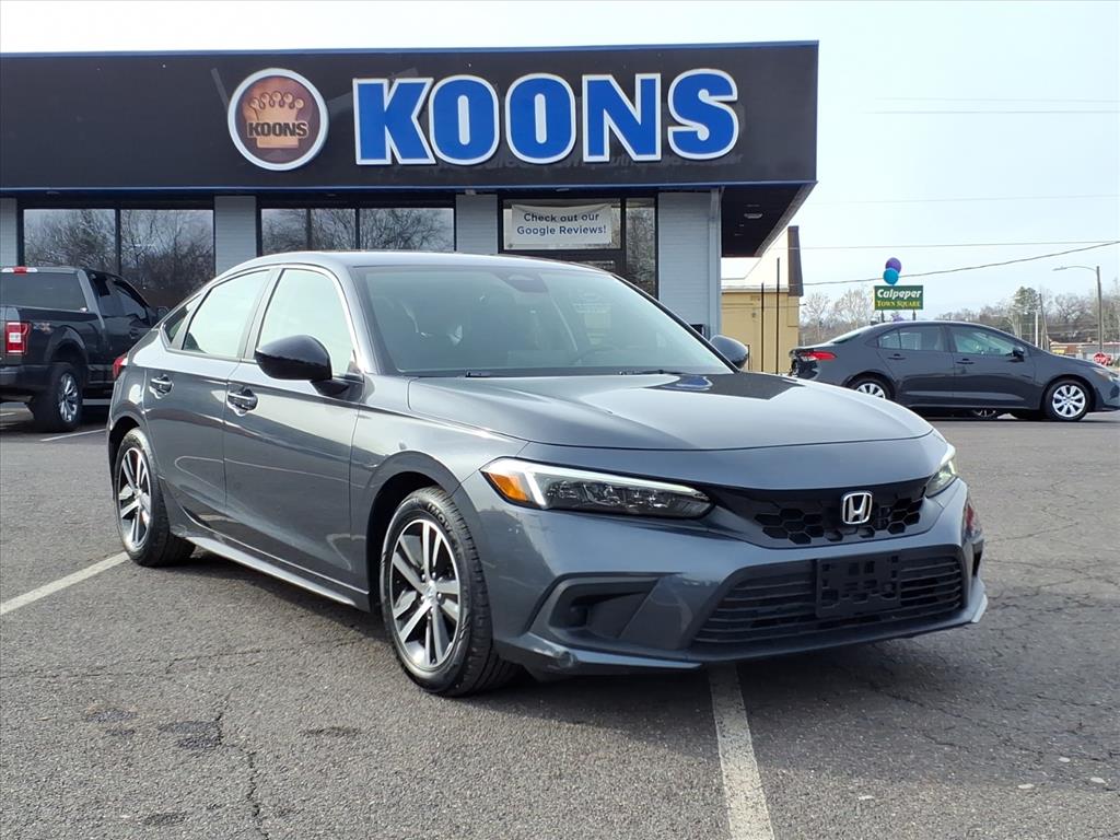 2024 Honda Civic Hatchback LX's photo