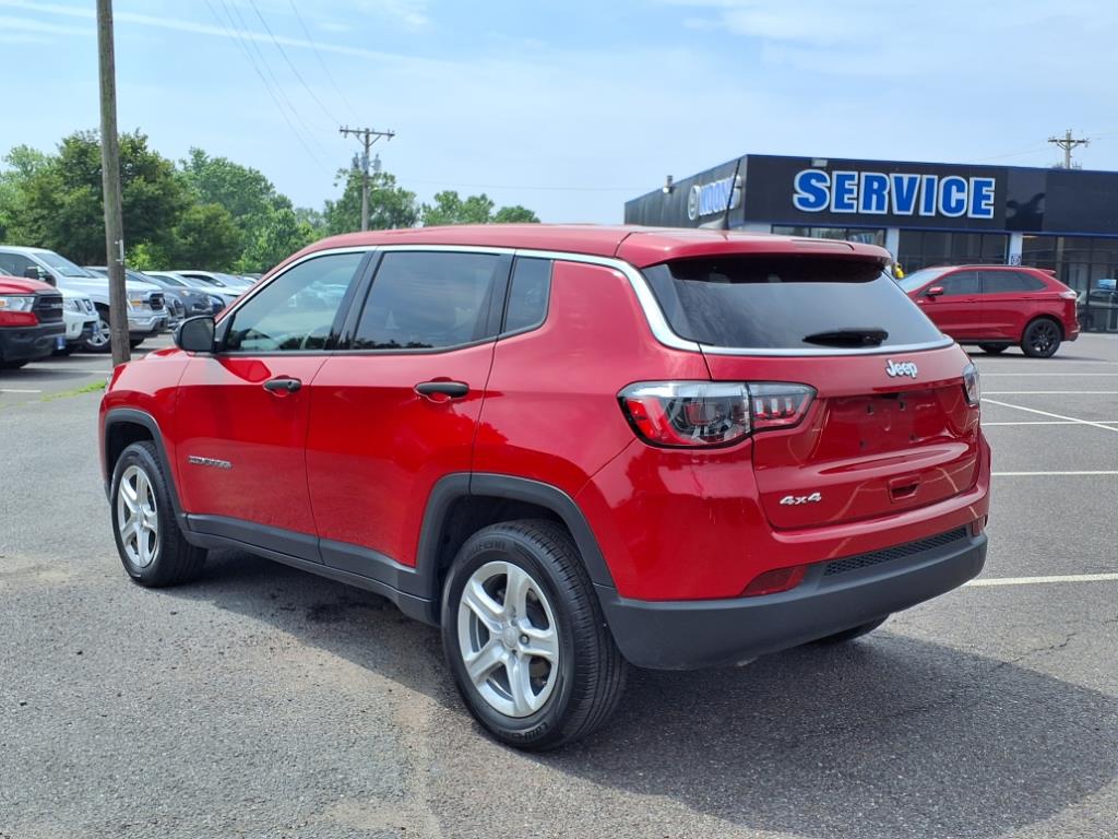2023 Jeep Compass Sport photo 4