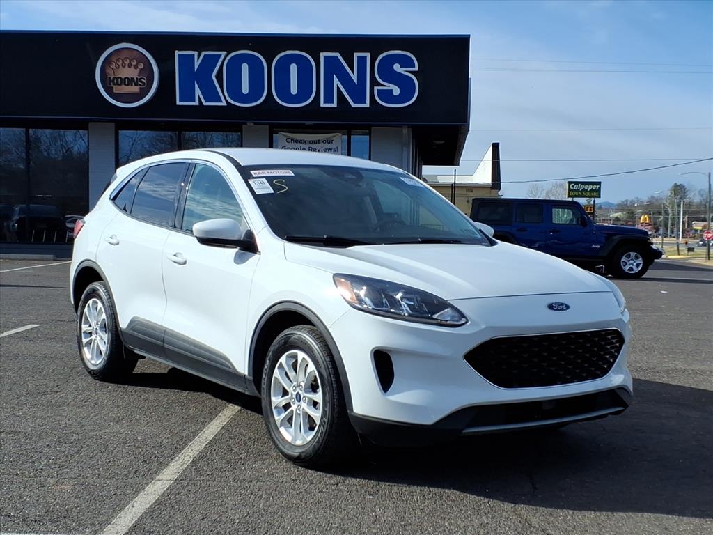 2021 Ford Escape SE's photo