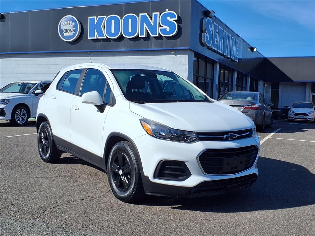 2020 Chevrolet Trax LS's photo