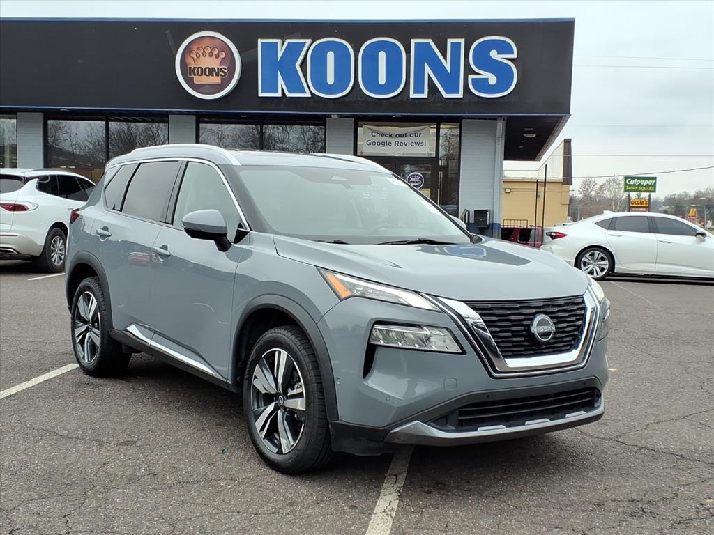 2023 Nissan Rogue SL's photo