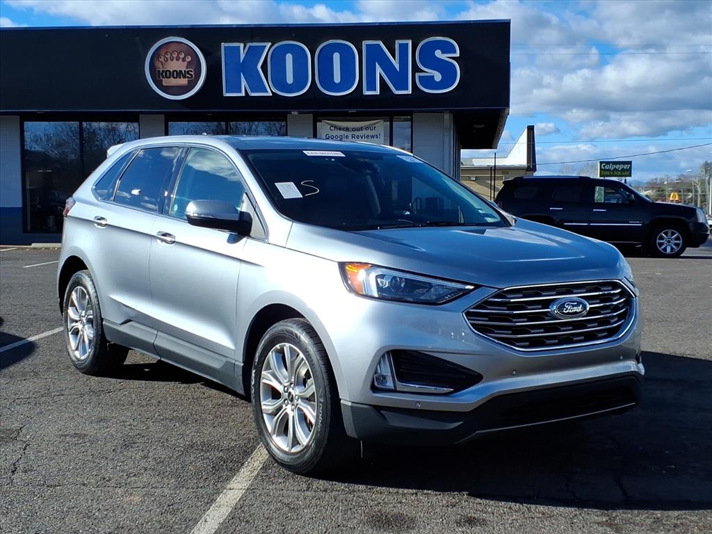 2024 Ford Edge Titanium's photo