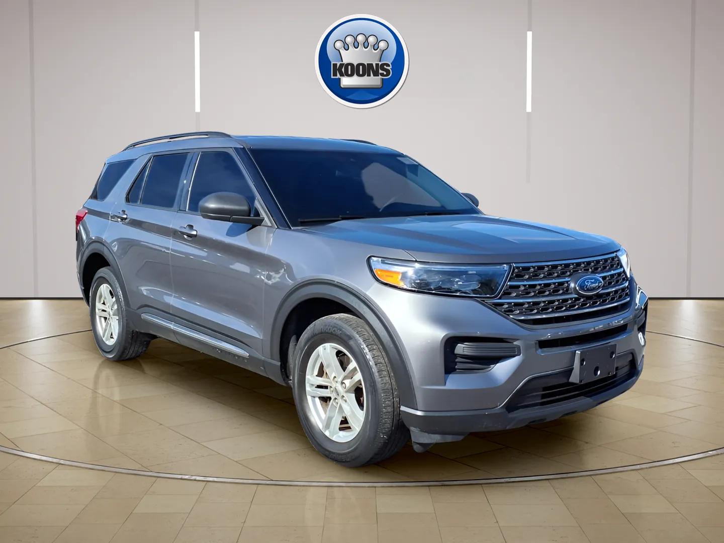 2022 Ford Explorer XLT's photo