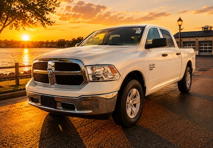 2023 Ram 1500 Classic SLT Truck Crew Cab