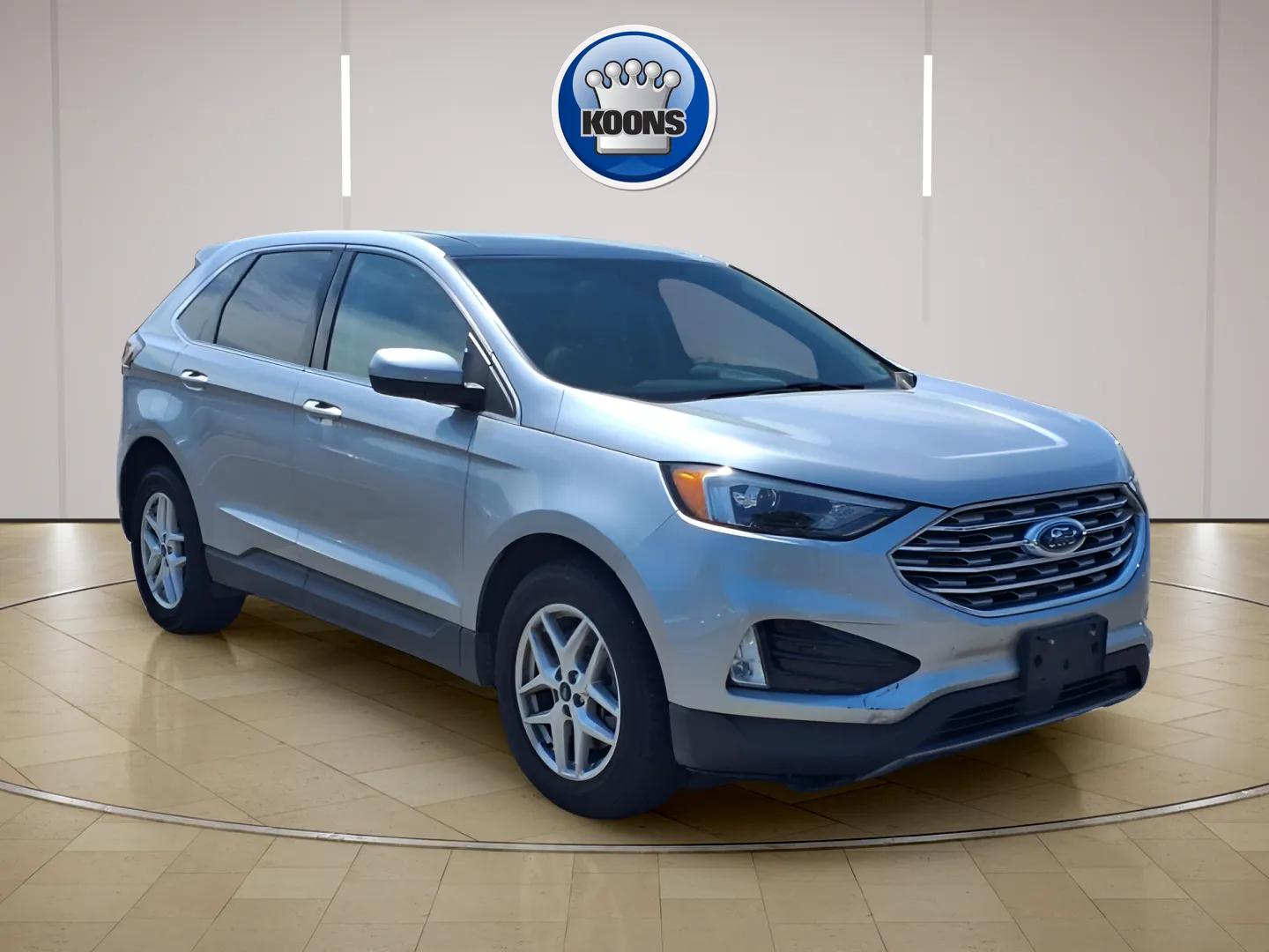 2022 Ford Edge SEL's photo