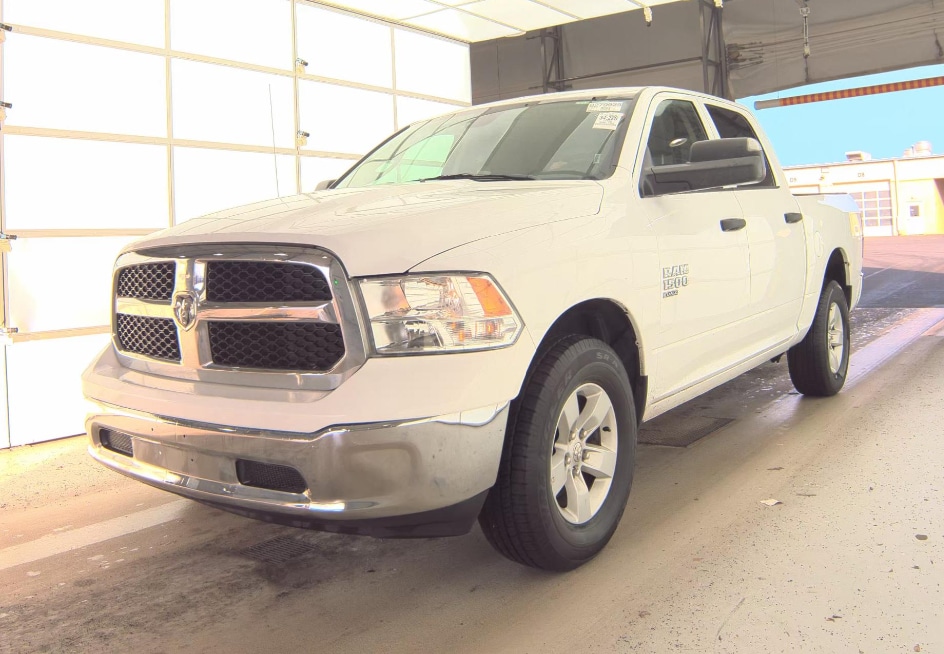 2023 RAM 1500 Classic SLT 4x4 Crew Cab 5'7's photo