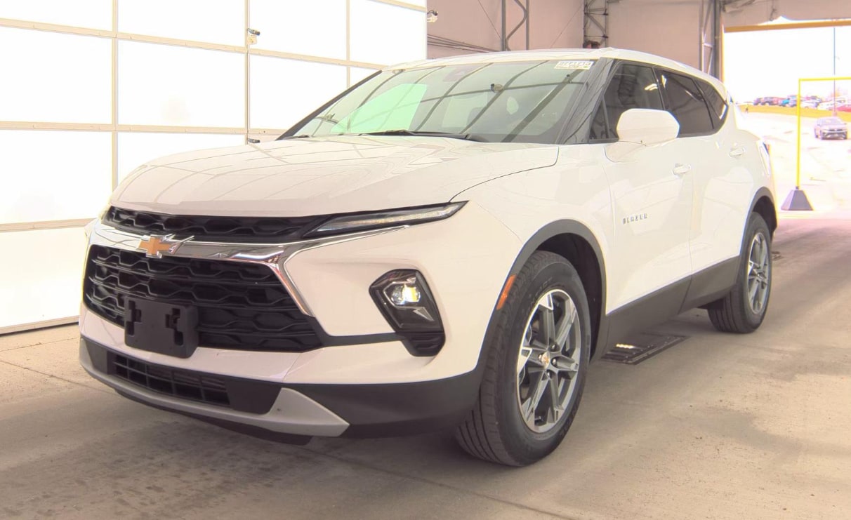 2025 Chevrolet Blazer 2.0T 2LT AWD's photo