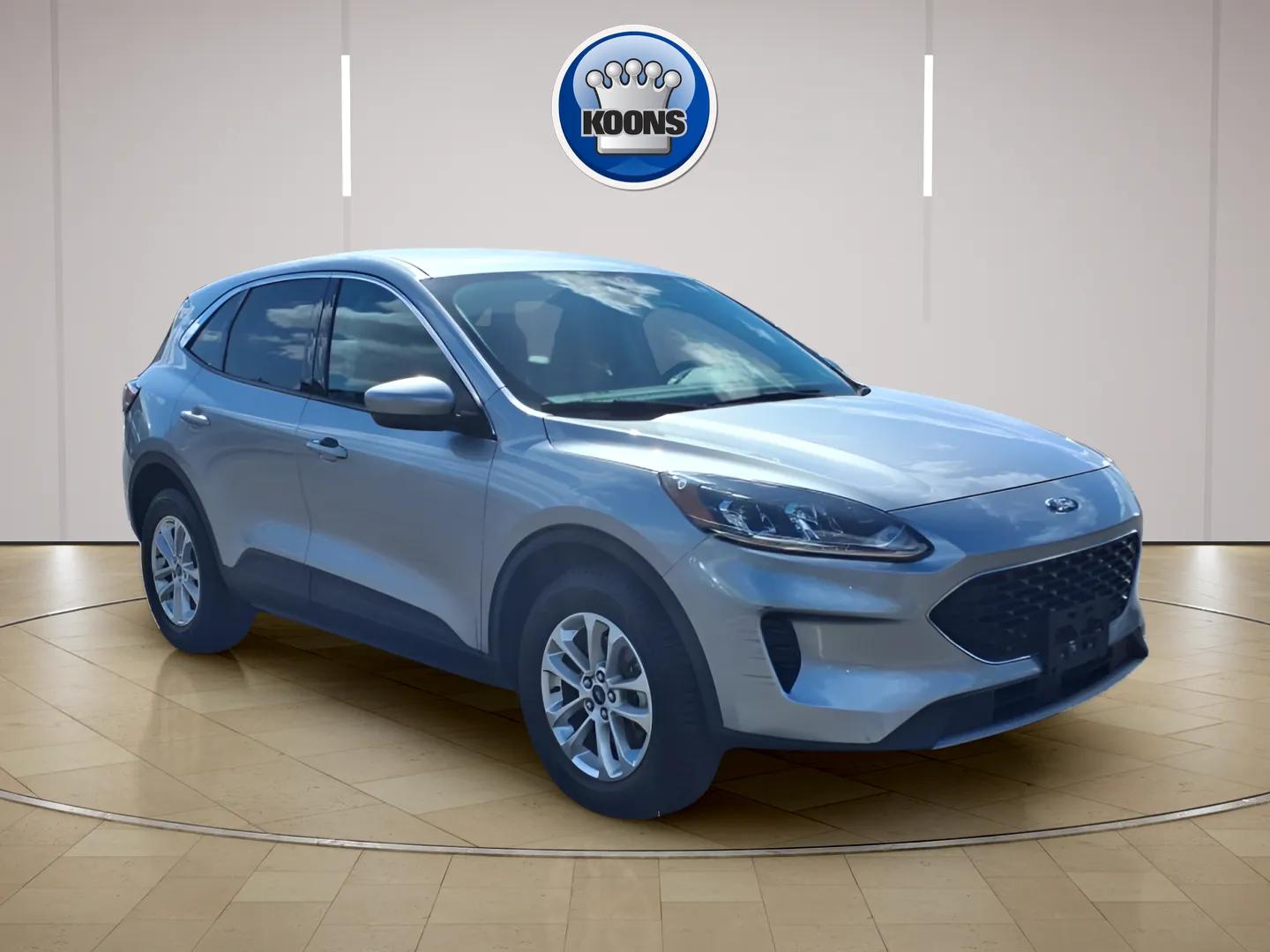 2021 Ford Escape Base's photo