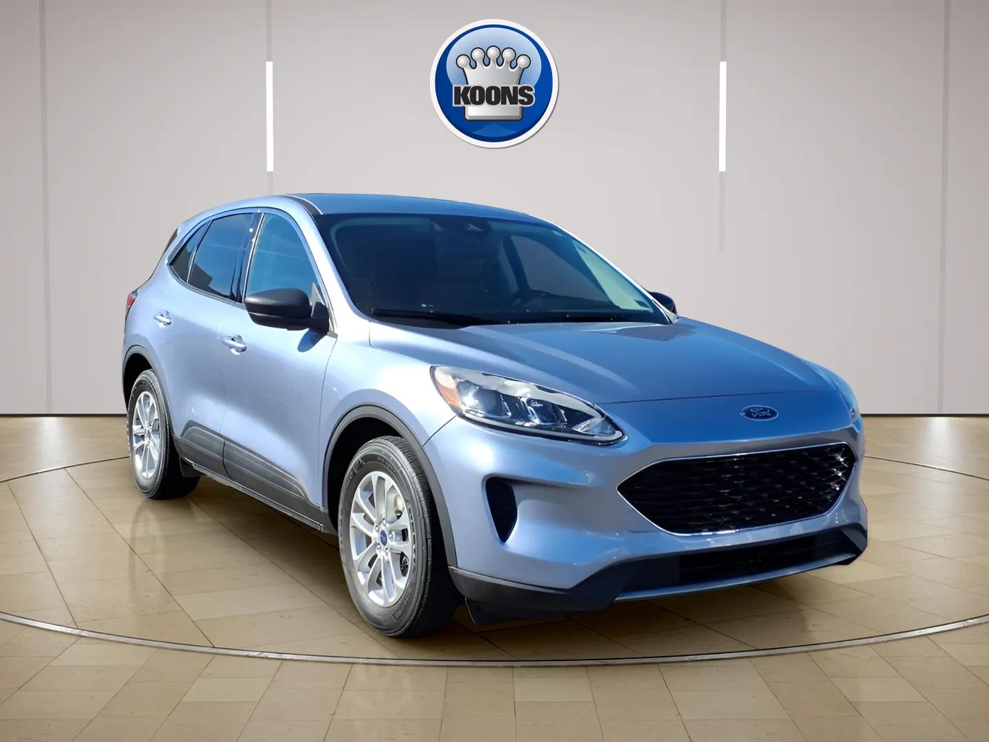 2022 Ford Escape SE's photo