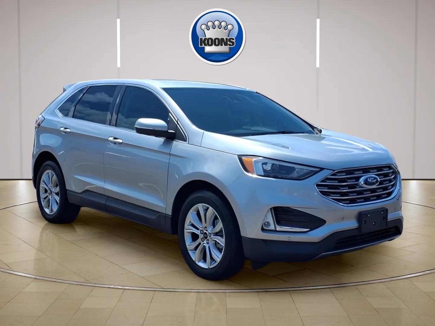 2024 Ford Edge Titanium's photo