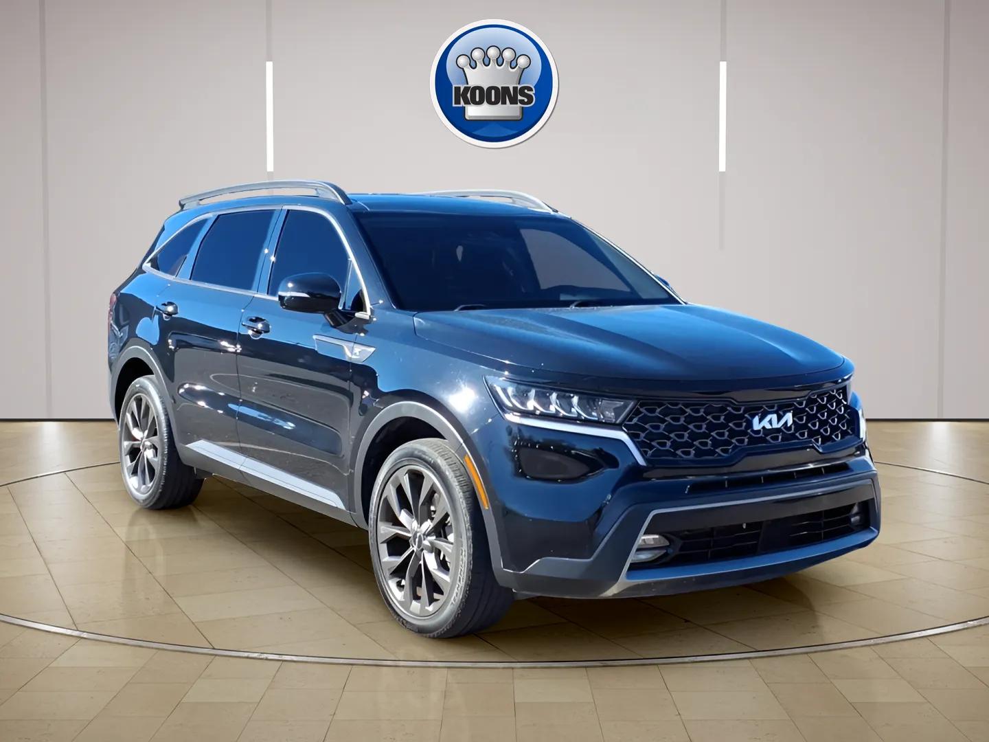 2022 Kia Sorento X-Line EX's photo