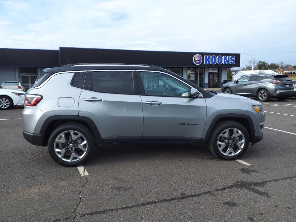 2020 Jeep Compass Limited photo 2