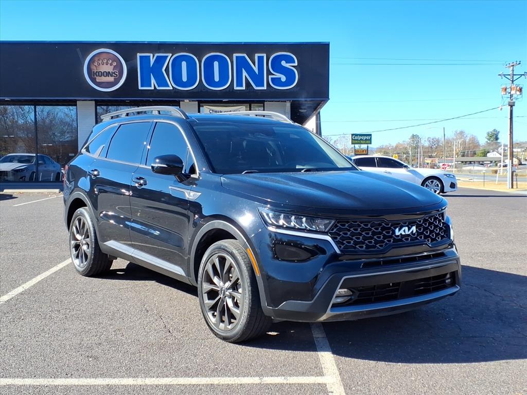 2022 Kia Sorento X-Line EX's photo