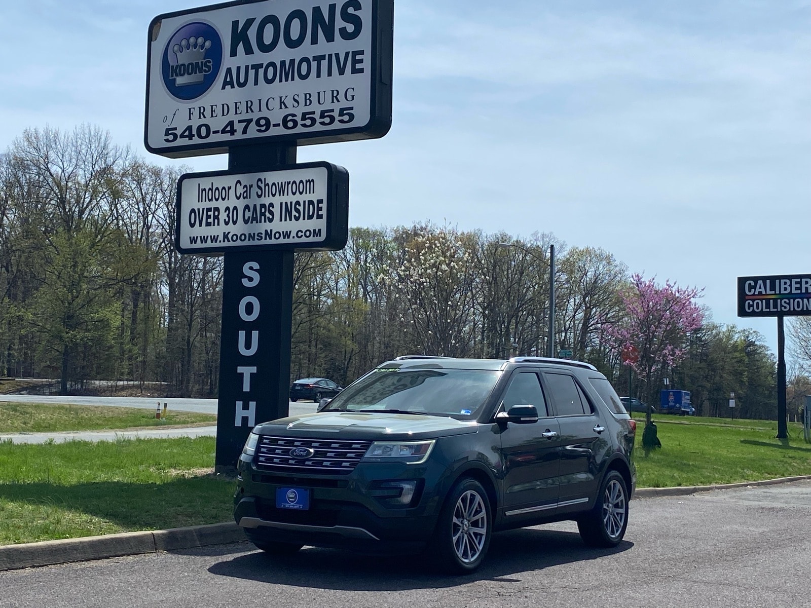 2016 Ford Explorer Limited 4WD's photo