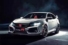 Staff member  Emmanuel Kodua from ID_335faf