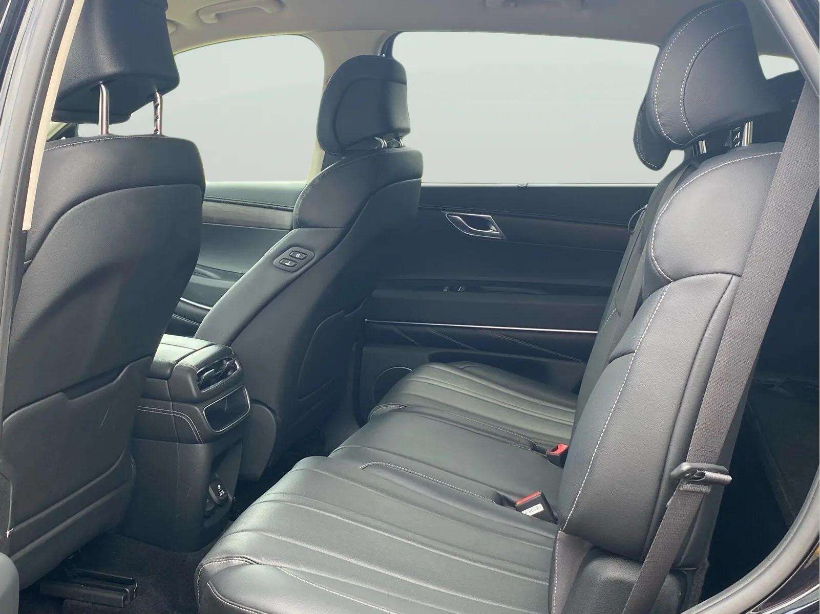 2024 GENESIS GV80 Standard - Photo 22