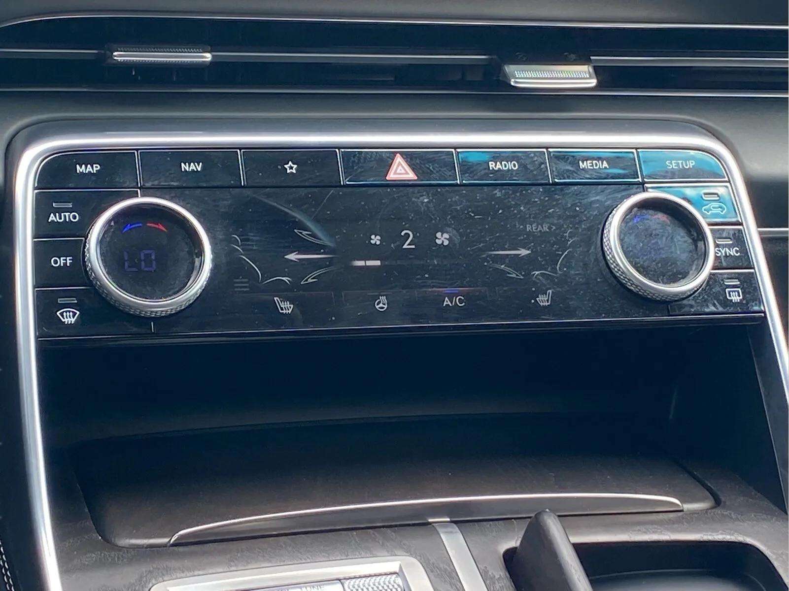 2024 GENESIS GV80 Standard - Photo 11