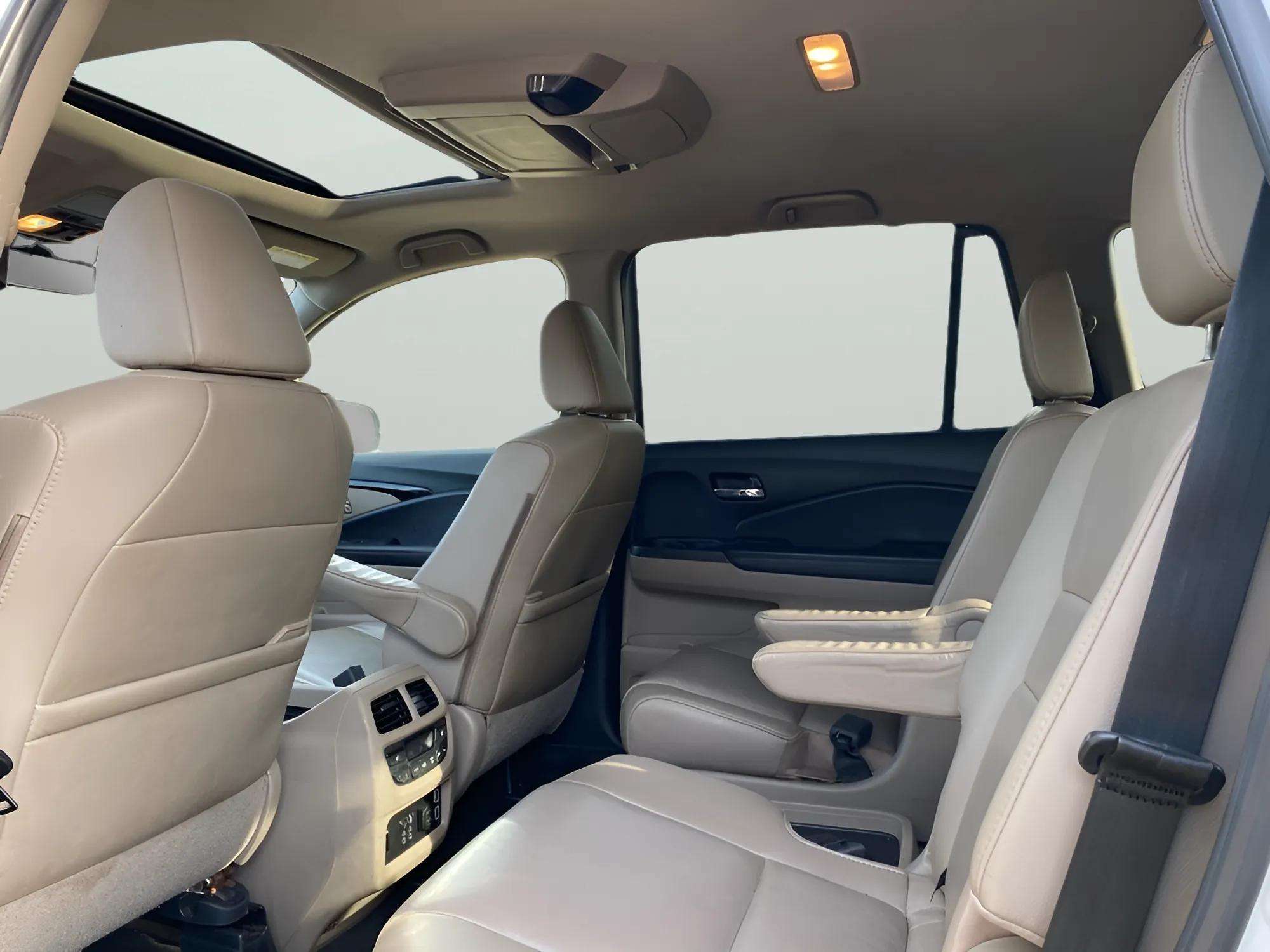 2019 Honda Pilot Touring - Photo 14