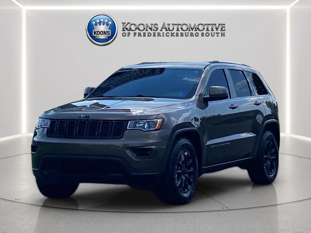 Used 2021 Jeep Grand Cherokee Laredo SUV