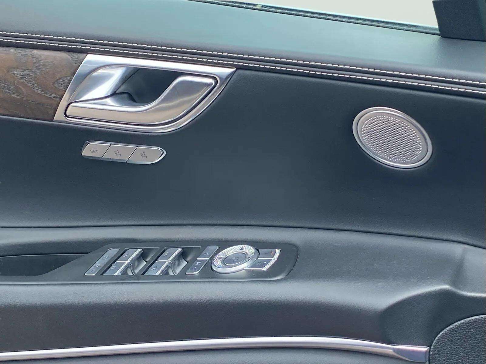2024 GENESIS GV80 Standard - Photo 21