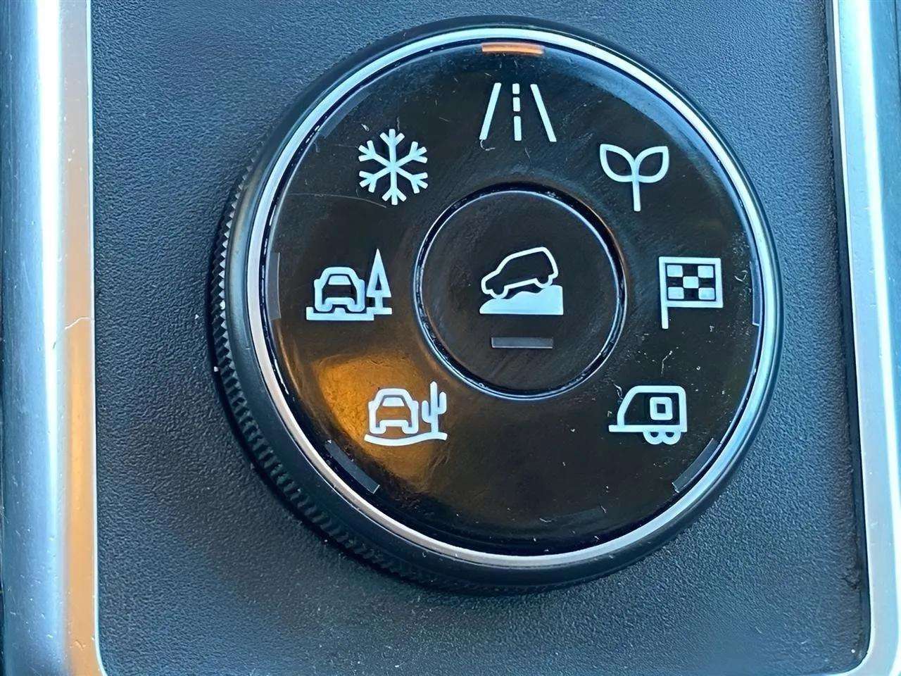 2022 Nissan Pathfinder SL - Photo 18