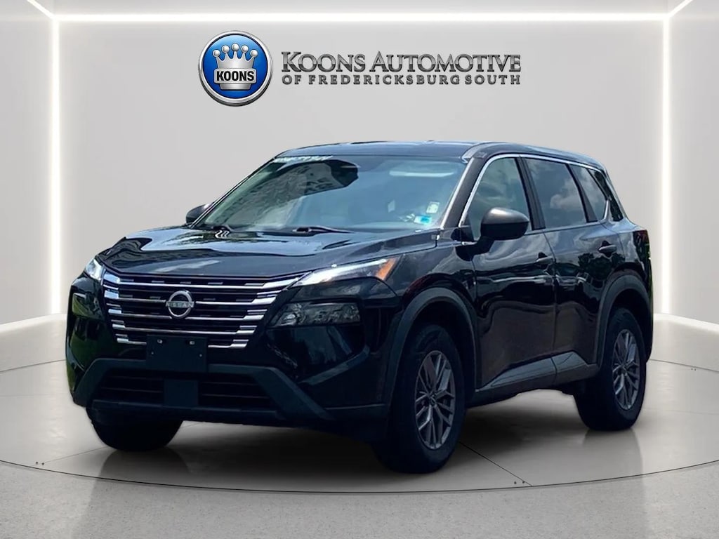 Used 2024 Nissan Rogue S SUV