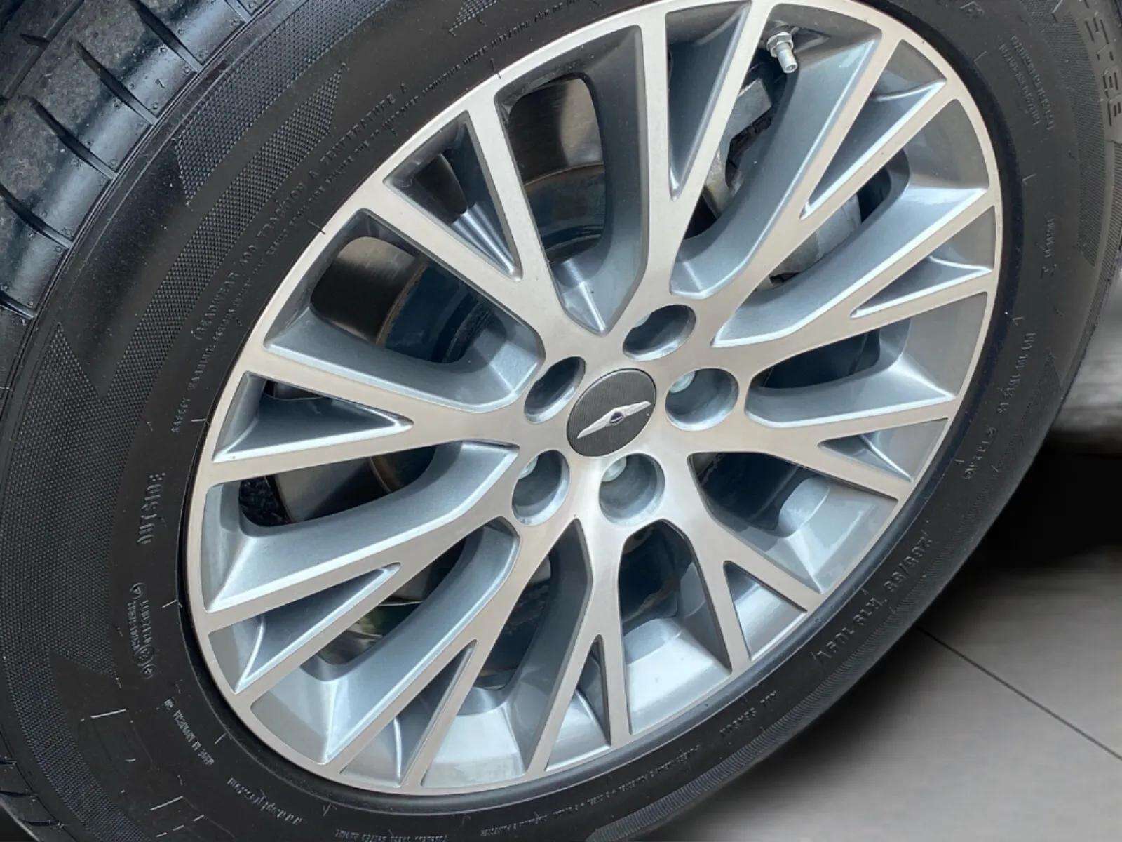 2024 GENESIS GV80 Standard - Photo 25