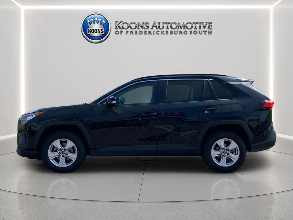 Used 2021 Toyota RAV4 XLE SUV