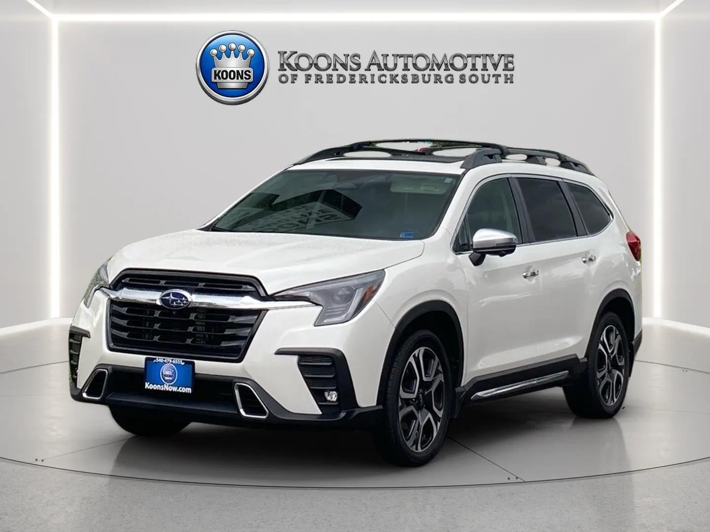 2023 Subaru Ascent Touring's photo