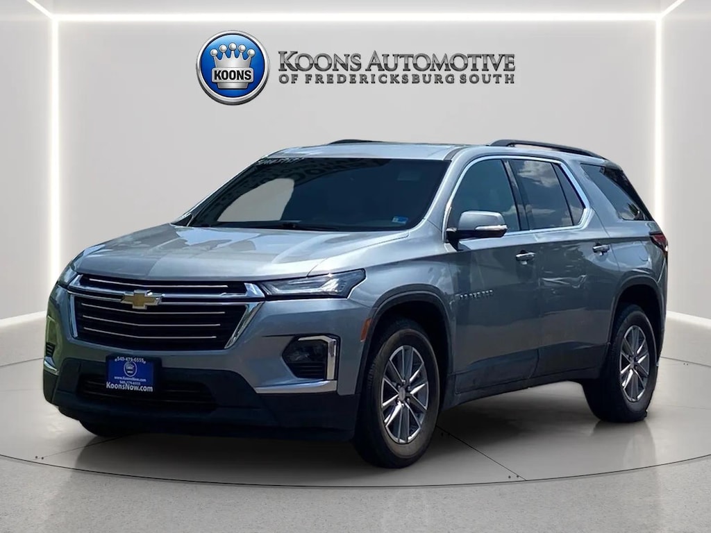 Used 2023 Chevrolet Traverse LT Cloth w/1LT SUV