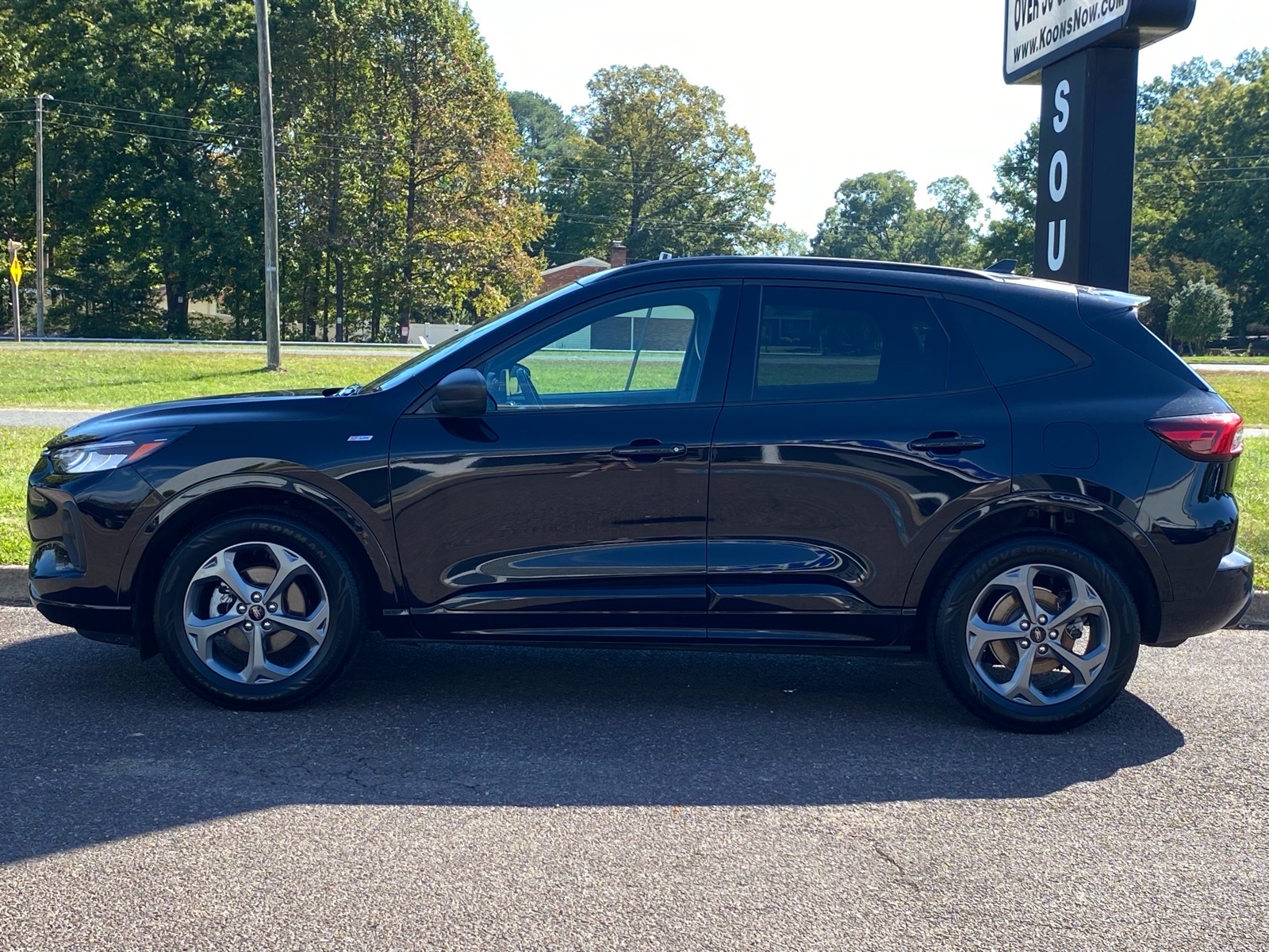 Used 2023 Ford Escape ST-Line SUV