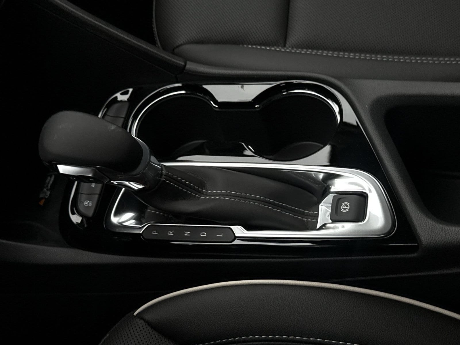 2026 Buick Encore GX Sport Touring - Photo 17