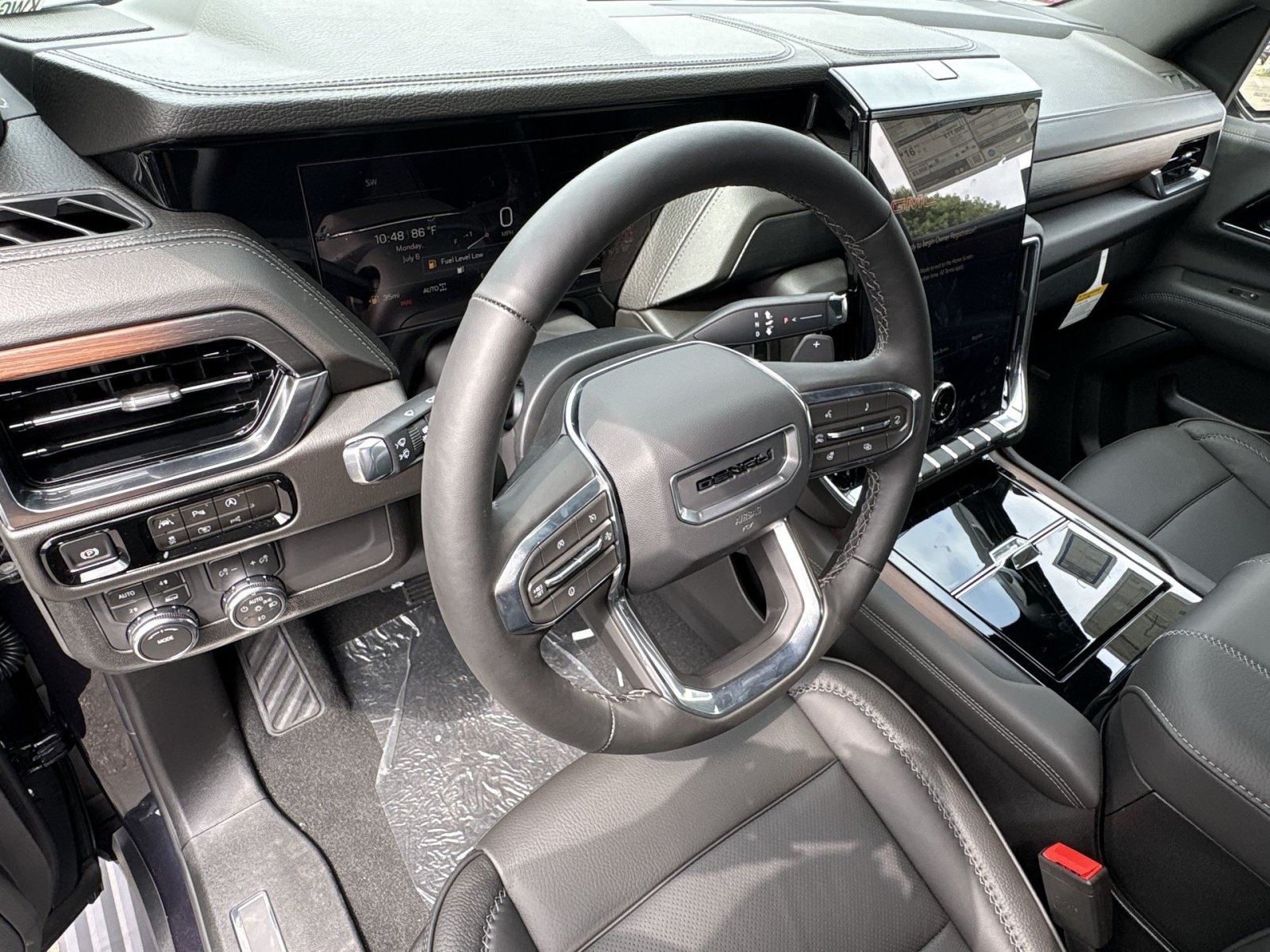 2026 GMC Yukon XL Denali - Photo 13