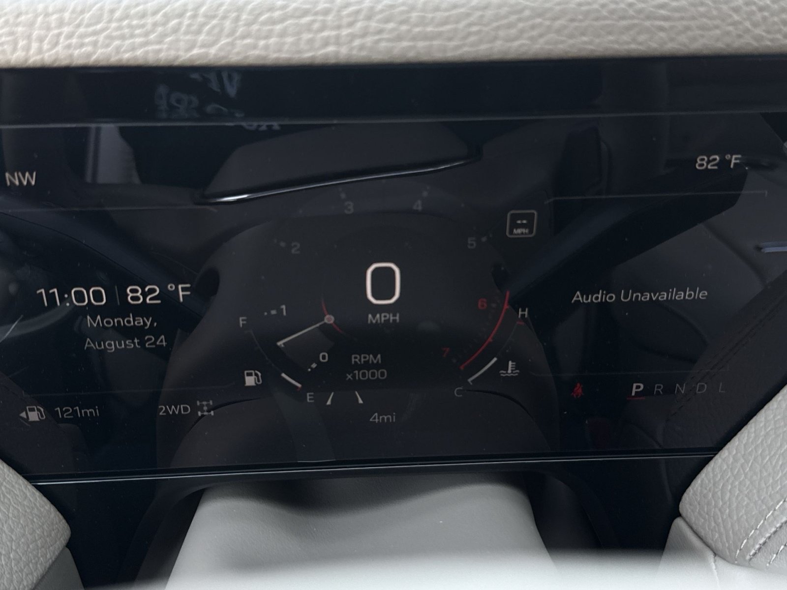 2026 GMC Yukon XL Denali - Photo 13