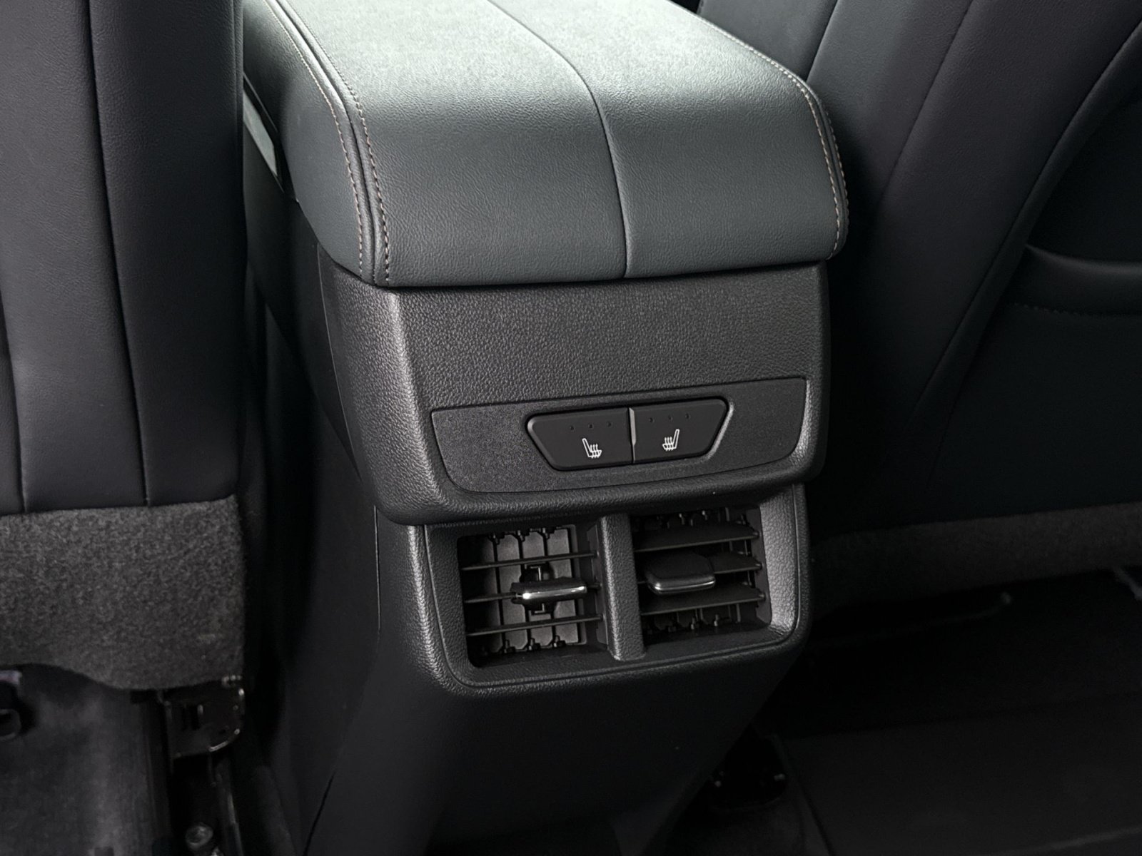 2026 GMC Terrain AT4 - Photo 20