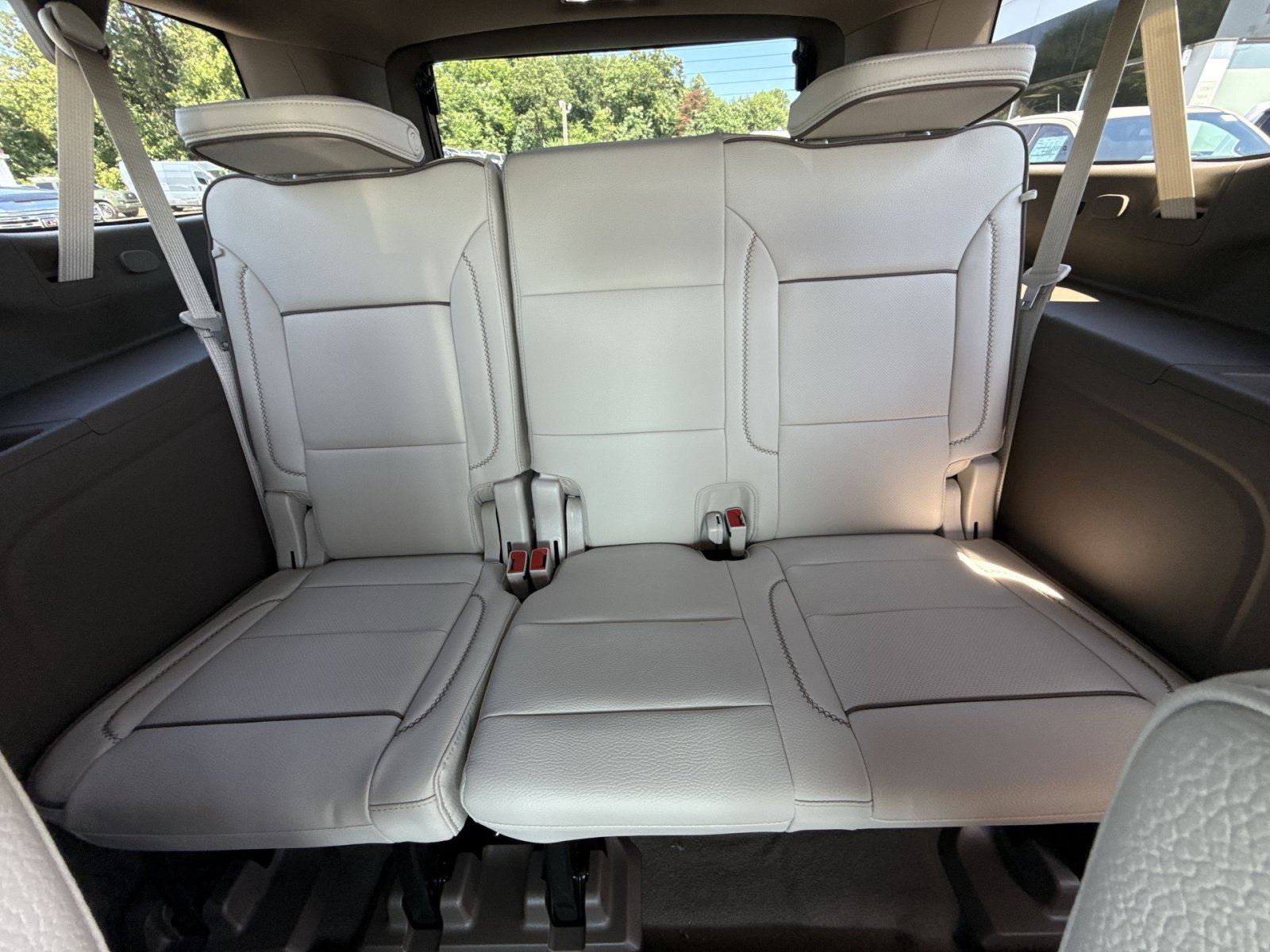 2026 GMC Yukon XL Denali - Photo 22