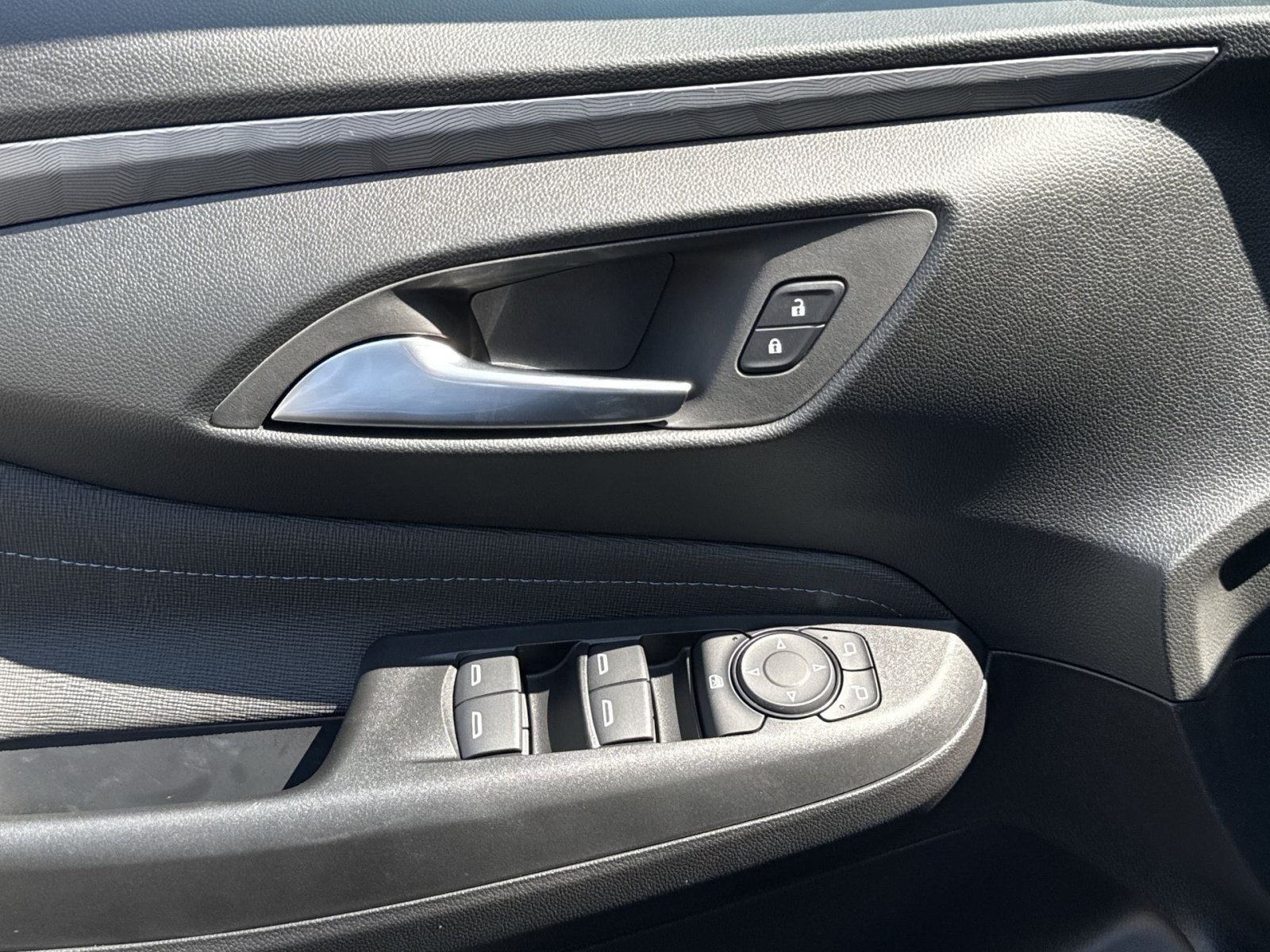 2026 Buick Envista Sport Touring - Photo 12