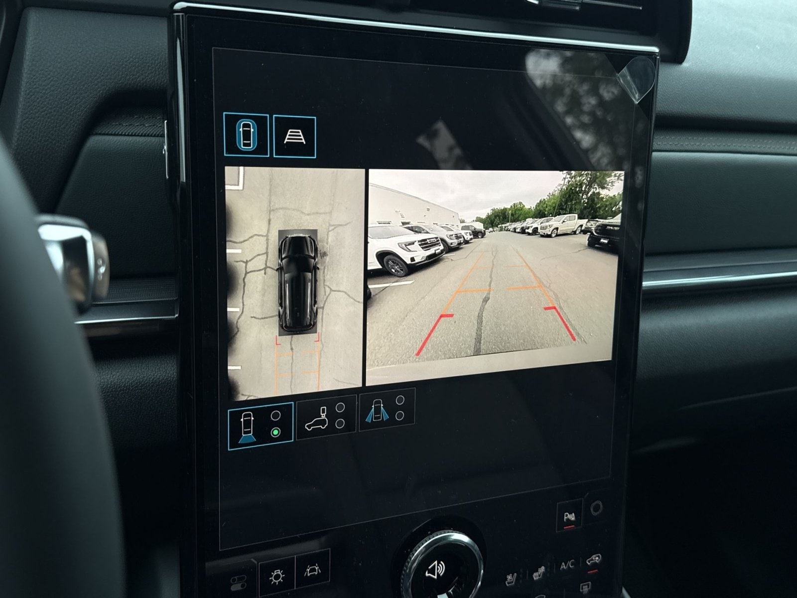 2026 GMC Terrain AT4 - Photo 15