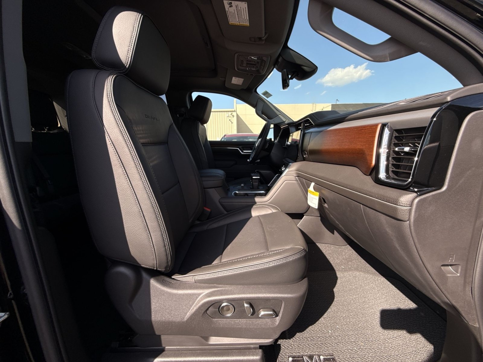 2026 GMC Sierra 1500 Denali - Photo 23