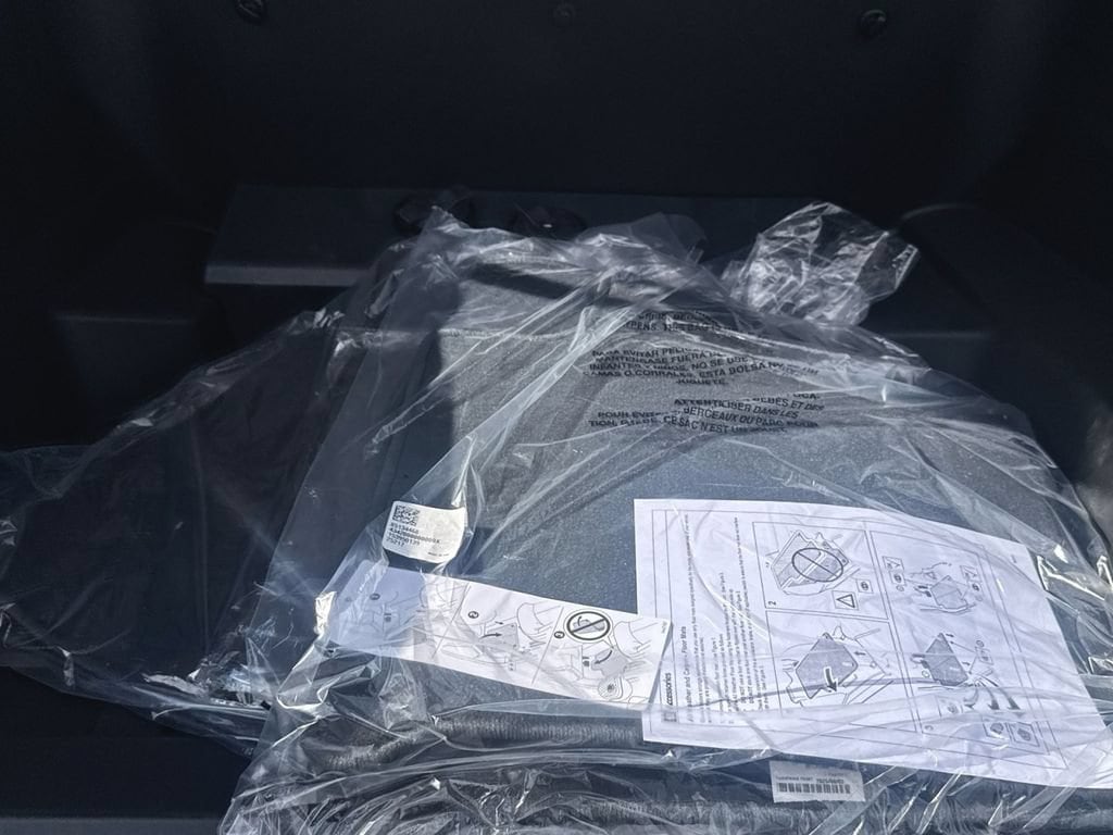 2026 GMC Sierra EV Elevation - Photo 24
