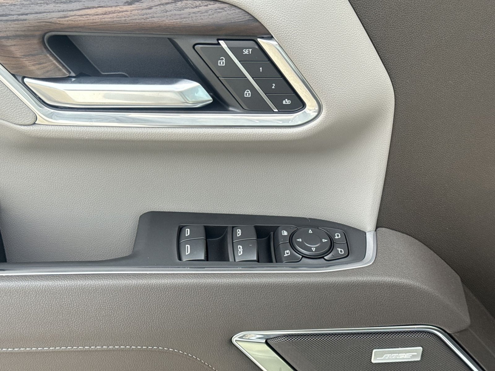 2026 GMC Sierra 1500 SLT - Photo 12