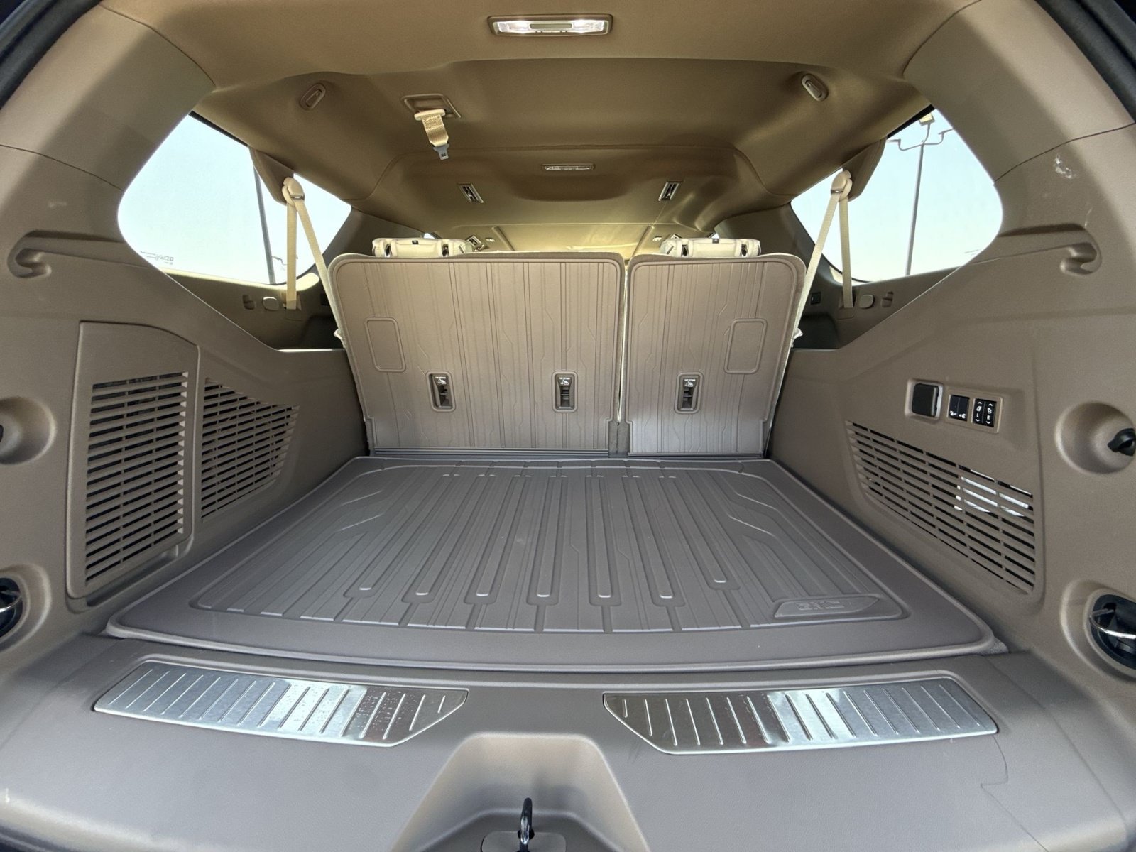 2026 GMC Yukon XL Denali - Photo 23