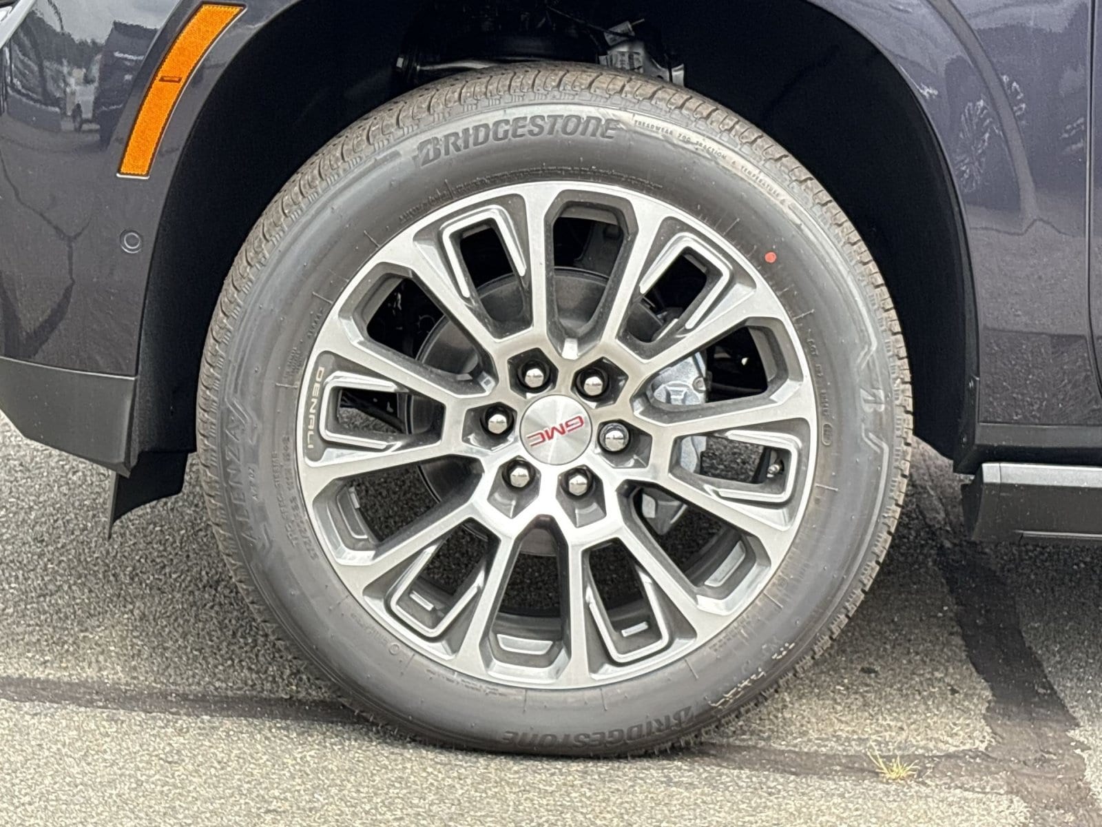 2026 GMC Yukon XL Denali - Photo 9