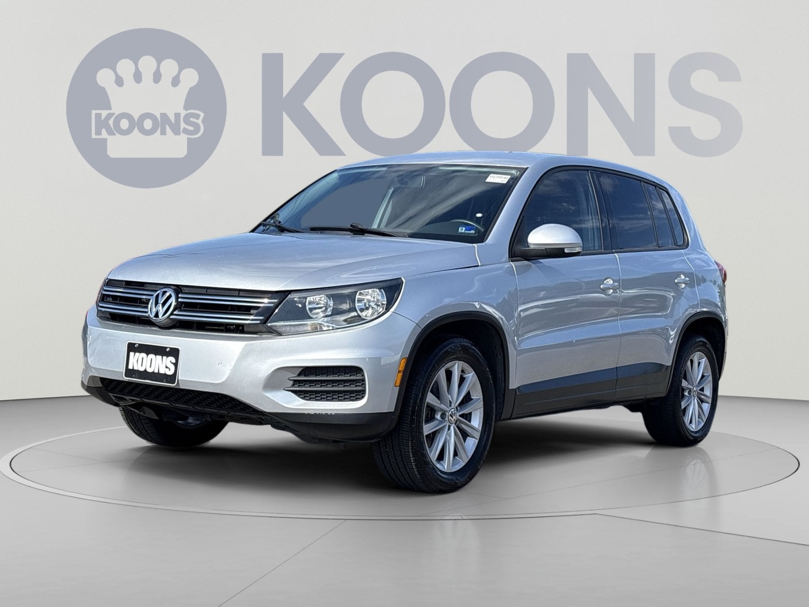 Used 2017 Volkswagen Tiguan Limited Base with VIN WVGBV7AX1HK051808 for sale in Woodbridge, VA