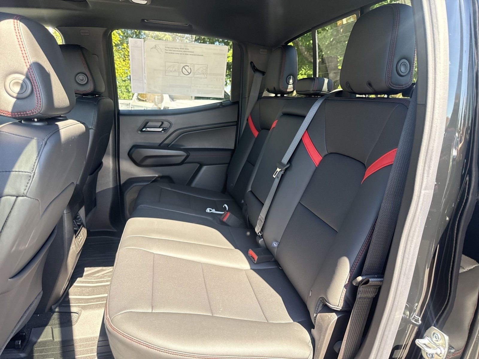 2026 Chevrolet Colorado Z71 - Photo 16