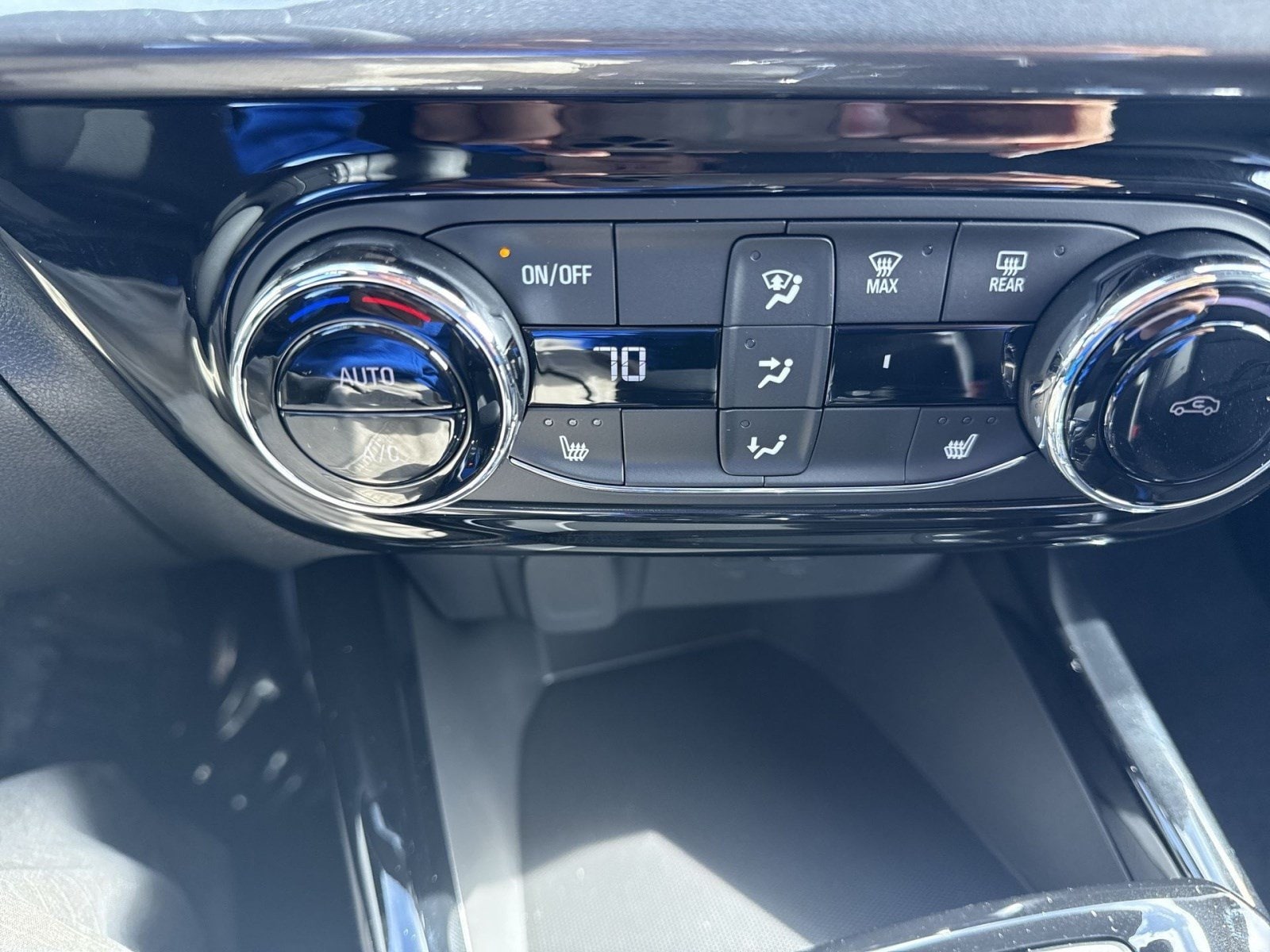 2026 Chevrolet Trax Activ - Photo 14